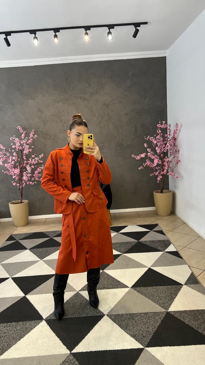 Conjunto Suede com Botão
